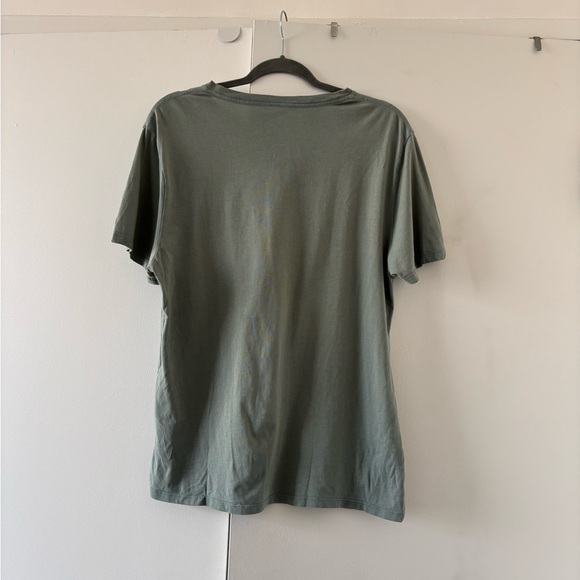 Everlane Men's Green Uniform Short Sleeve Tee - Picture 3 of 4